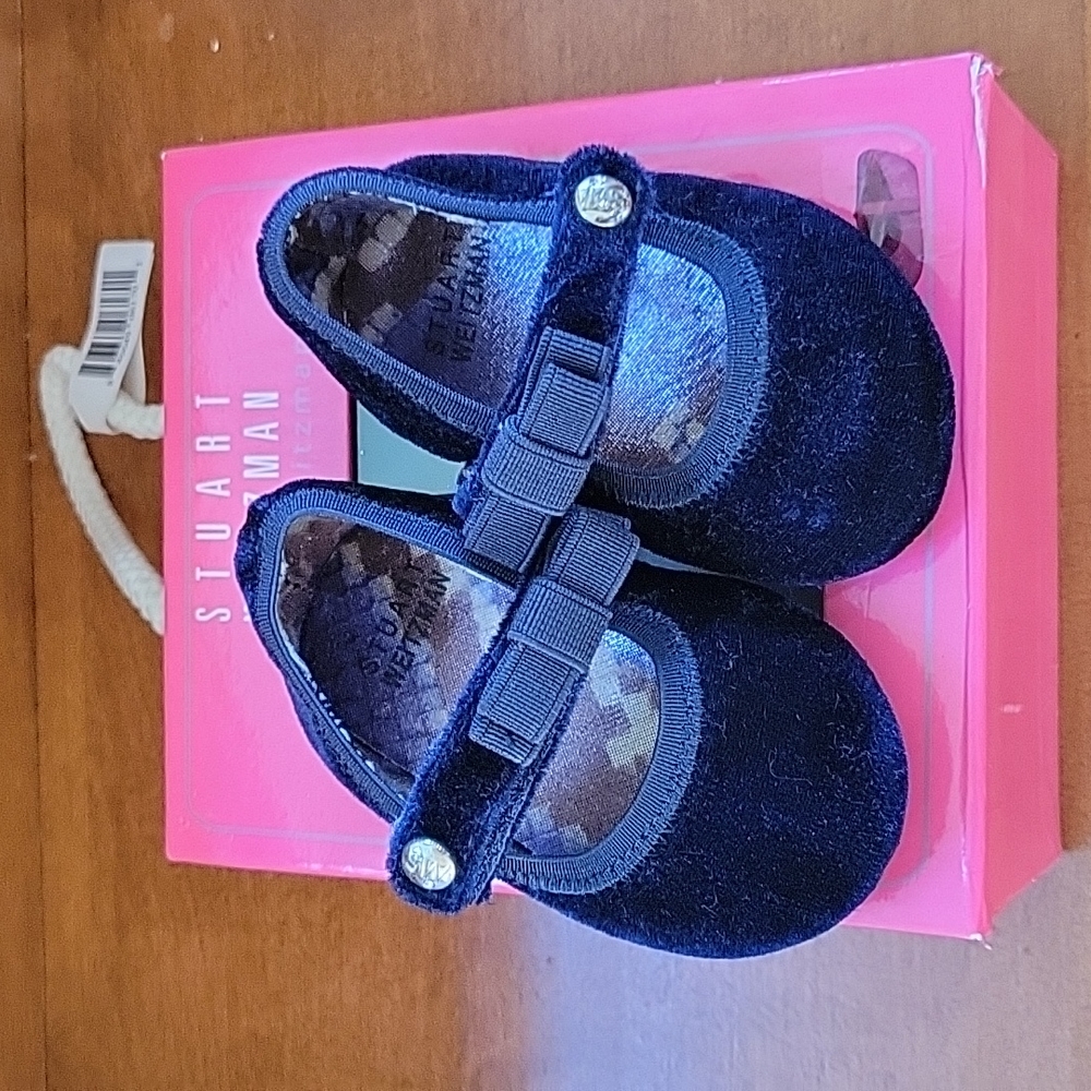 Stuart Weitzman baby ballerina shoes. Size 2 (3-6 months) navy blue